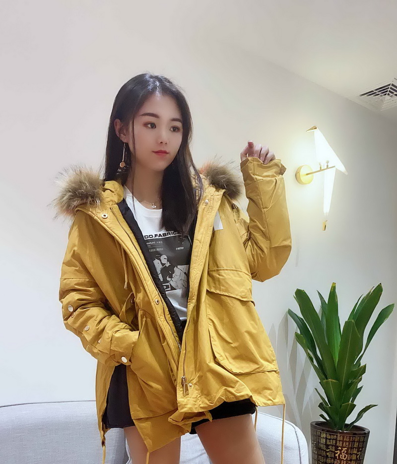 羽绒服新款 三色网红抽绳短款羽绒服女