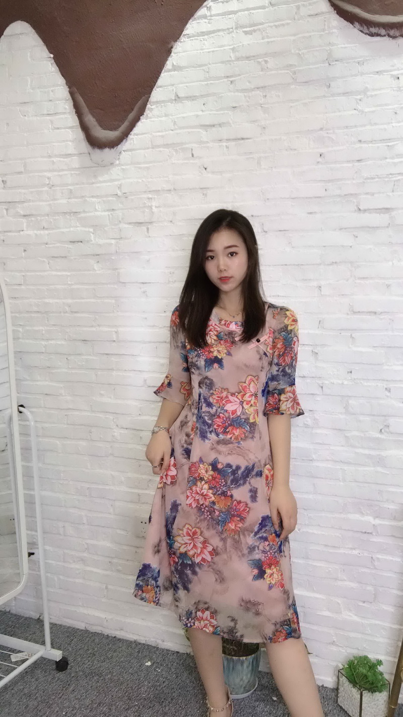 雪纺连衣裙女2020年夏季新款阔太太高贵夫人洋气复古改良旗袍裙