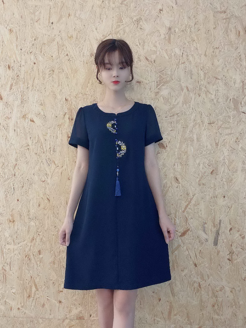 2020新款女式连衣裙妈妈夏装短袖中老年人女装洋气雪纺连衣裙